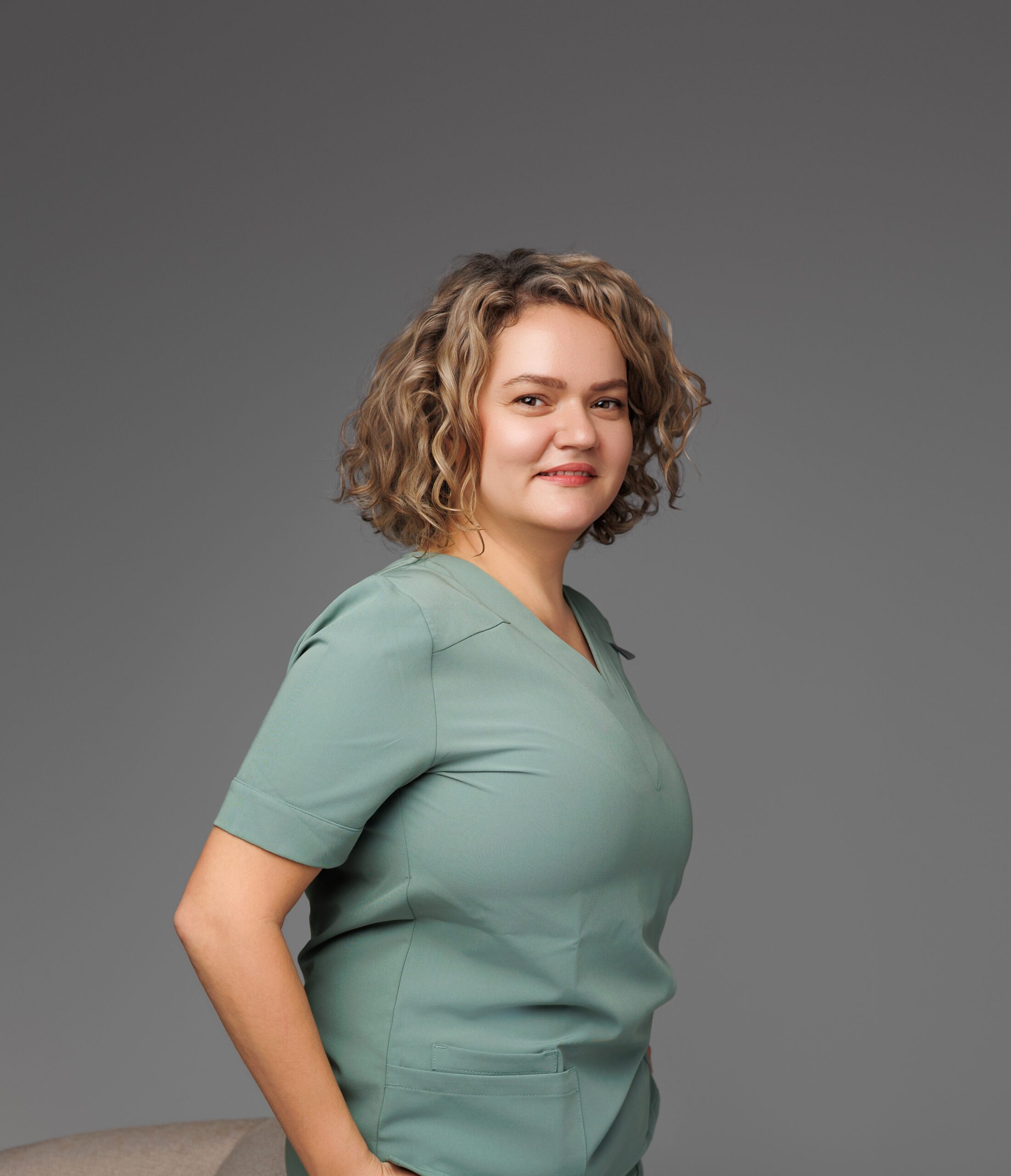 Dr. Teodora Banari
